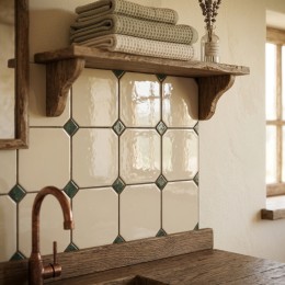 	image of Cotswolds English Cream Gloss Octagon Ceramic Wall Tile 150x150mm with Racing Green Taco (Insert) used bathroom wall
